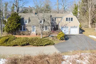 537 W Falmouth Hwy, Falmouth, MA 02540 - Photo 3