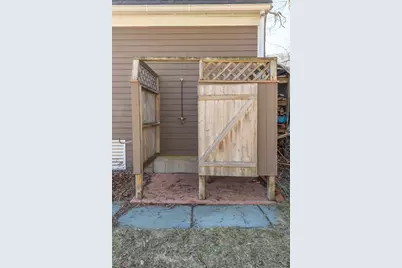 537 W Falmouth Hwy, Falmouth, MA 02540 - Photo 35