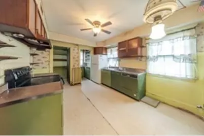 52 Herman St, Springfield, MA 01108 - Photo 11