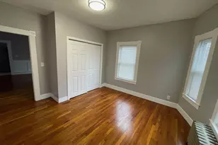 46 Lane St, Lowell, MA 01854 - Photo 3