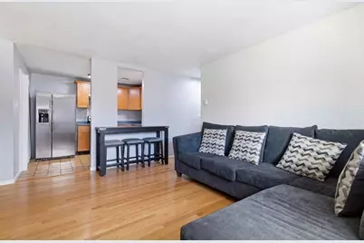 596 American Legion Hwy. #5, Boston, MA 02131 - Photo 5