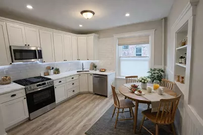 386 Riverway #4, Boston, MA 02115 - Photo 3