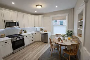 386 Riverway, Boston, MA 02115 - Photo 3