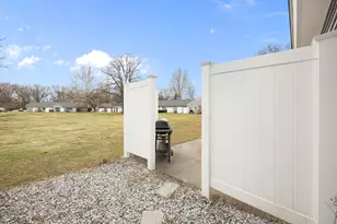 144 Horseshoe Dr, Chicopee, MA 01022 - Photo 27