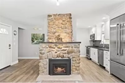 106 Circuit Ave, Wareham, MA 02571 - Photo 7