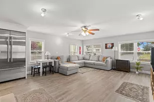 106 Circuit Ave, Wareham, MA 02571 - Photo 15