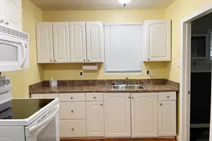 48 Linden St, Salem, MA 01970 - Photo 5