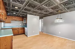 98 Forest Park Ave, Springfield, MA 01108 - Photo 5