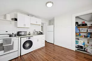 212 Spruce St, Leominster, MA 01453 - Photo 13