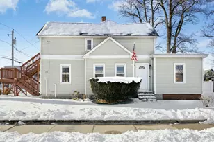 212 Spruce St, Leominster, MA 01453 - Photo 1
