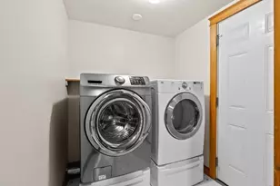 137 Westboro Rd, Grafton, MA 01536 - Photo 19