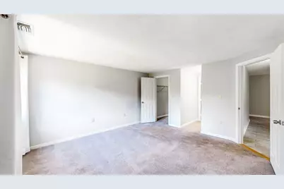 8 Ledgewood Way #10, Peabody, MA 01960 - Photo 11