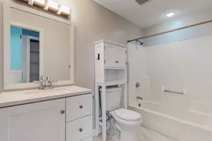 8 Ledgewood Way, Peabody, MA 01960 - Photo 9