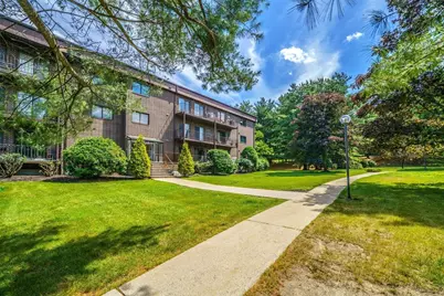 8 Ledgewood Way #10, Peabody, MA 01960 - Photo 1