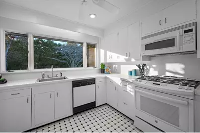 315 Puritan Road, Swampscott, MA 01907 - Photo 17