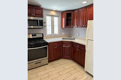 33 Paragon Rd, Boston, MA 02132 - Photo 5