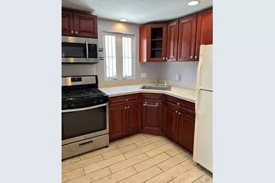 33 Paragon Rd, Boston, MA 02132 - Photo 5