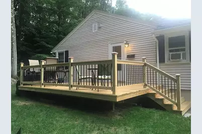 26 Leslie Ln, Millbury, MA 01527 - Photo 3