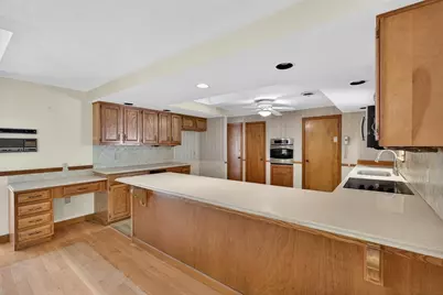 532 Hill St, Raynham, MA 02767 - Photo 15