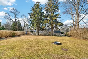 18 Wilson St, Dartmouth, MA 02748 - Photo 17