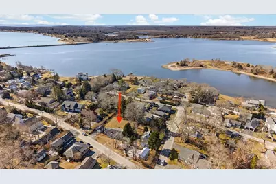 18 Wilson St, Dartmouth, MA 02748 - Photo 3