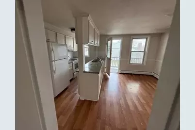 92 Dresser St, Southbridge, MA 01550 - Photo 3