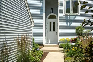 42 Cliffside Dr, Plymouth, MA 02360 - Photo 3