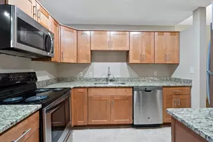 550 Washington St, Braintree, MA 02184 - Photo 1