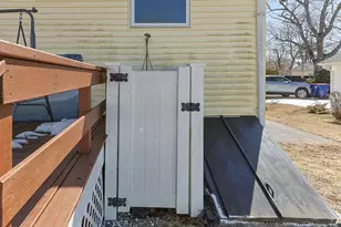 6 Pine St, Wareham, MA 02571 - Photo 23