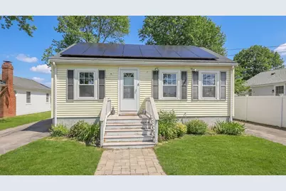 6 Pine St, Wareham, MA 02571 - Photo 1