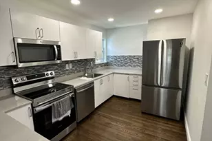 11 Barton St, Salem, MA 01970 - Photo 15