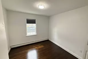 11 Barton St, Salem, MA 01970 - Photo 11