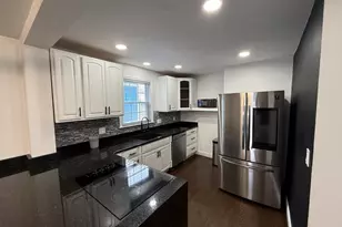 11 Barton St, Salem, MA 01970 - Photo 3