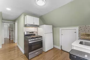 9 Dartmouth St, Somerville, MA 02145 - Photo 11