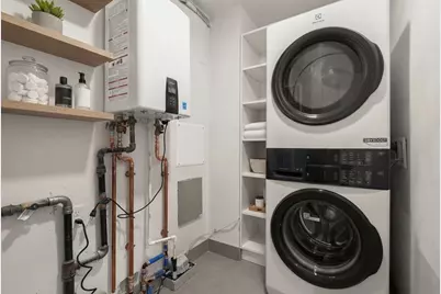 147 W 8th St, Boston, MA 02127 - Photo 13