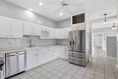 156 N Broadway #A, Haverhill, MA 01832 - Photo 7