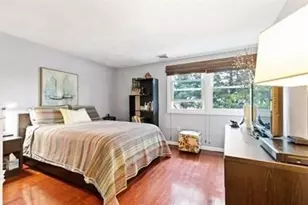 13 Circuit Ln, Watertown, MA 02472 - Photo 15