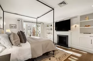 6 W Hill Pl, Boston, MA 02114 - Photo 13