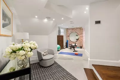 6 West Hill Place, Boston, MA 02114 - Photo 19