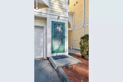 709 Gazebo Cir #709, Reading, MA 01867 - Photo 9