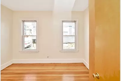 77 Swan St #2, Everett, MA 02149 - Photo 5