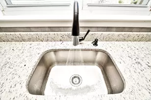 77 Swan St, Everett, MA 02149 - Photo 23