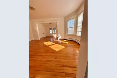58 Oxford St N #1, Auburn, MA 01501 - Photo 1