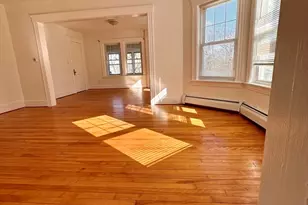 58 Oxford St N, Auburn, MA 01501 - Photo 1