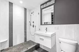 28 Atlantic Ave, Boston, MA 02110 - Photo 15