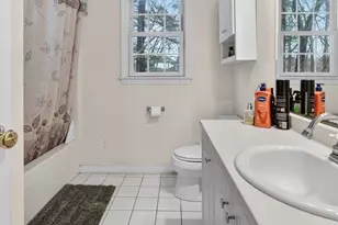 1 Knowlton Cir, Upton, MA 01568 - Photo 21