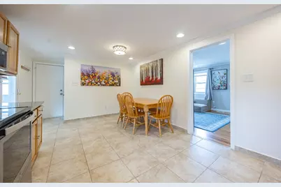 29 Westchester Dr, Lawrence, MA 01843 - Photo 5