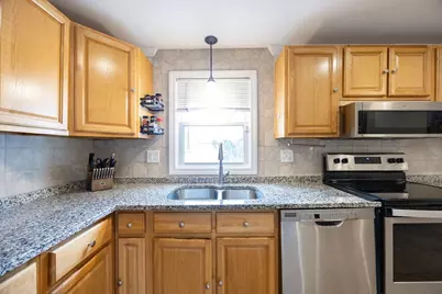 29 Westchester Dr, Lawrence, MA 01843 - Photo 3