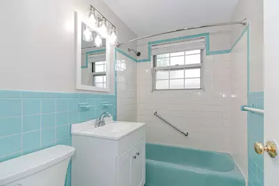 4 Colonial Village Dr #9, Arlington, MA 02474 - Photo 11