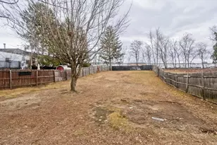 191 Laconia St, Springfield, MA 01129 - Photo 39